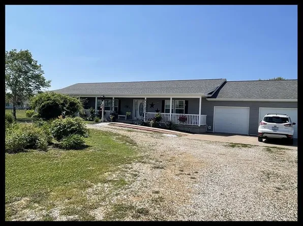 26591 Lariat Ave, Macon, MO 63552