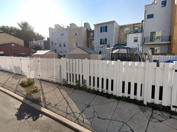 2141 Federal St, Philadelphia, PA 19146