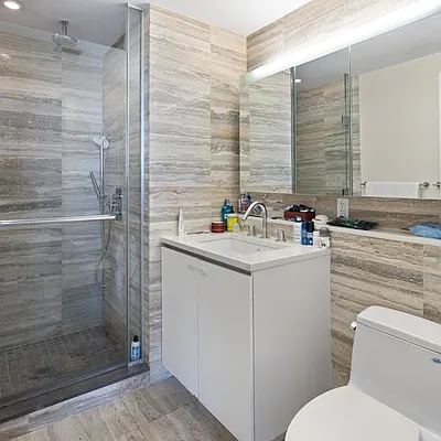 Sold by R New York | media 5