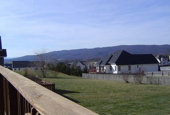 4th image of 410 Wildflower Ln