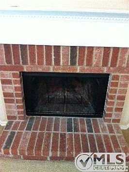 4th image of 1613 Rolling Brook Ln