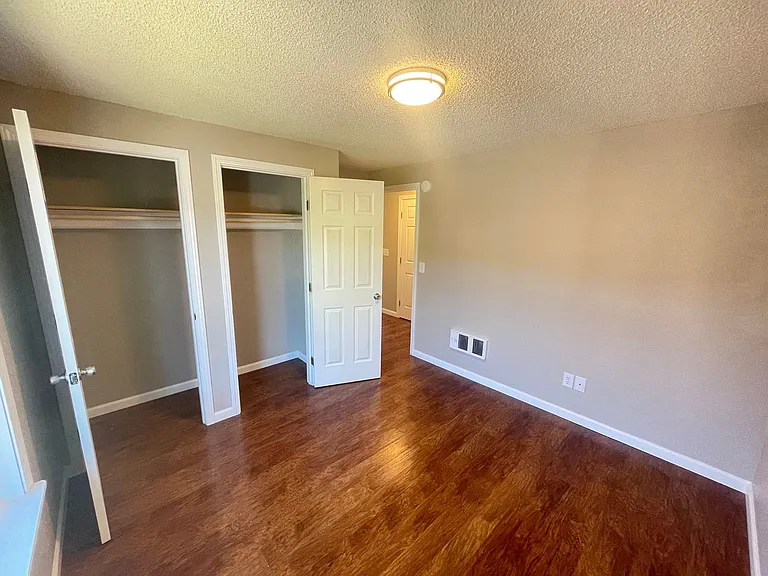 Whitman Park Apartments — Photo 23