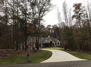 103 Creekview Xing, Canton, GA 30115