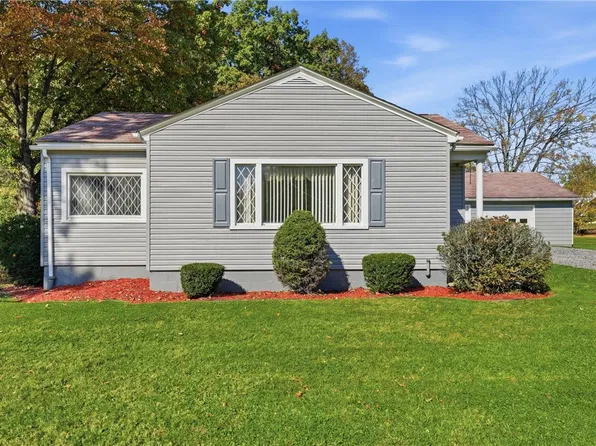 677 Blews Way, New Castle, PA 16105