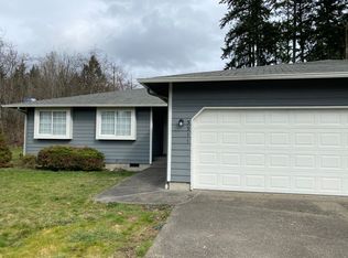 5911-5913 157th St E, Puyallup, WA 98374