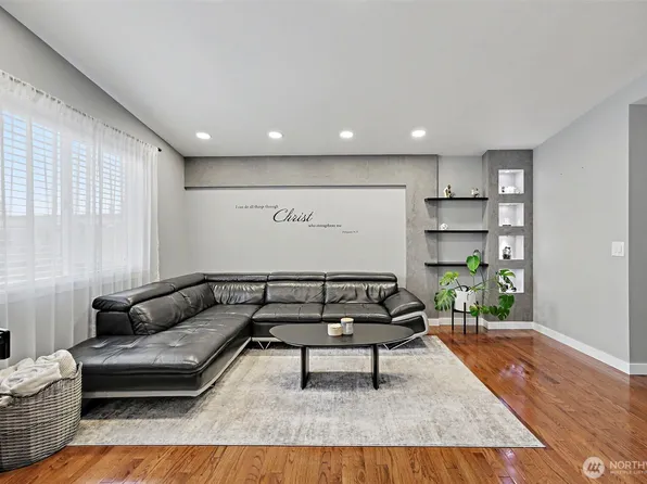 15232 SE 272 Street #6, Kent, WA 98042