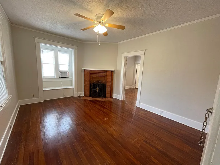816 2nd St N #2 — Photo 3