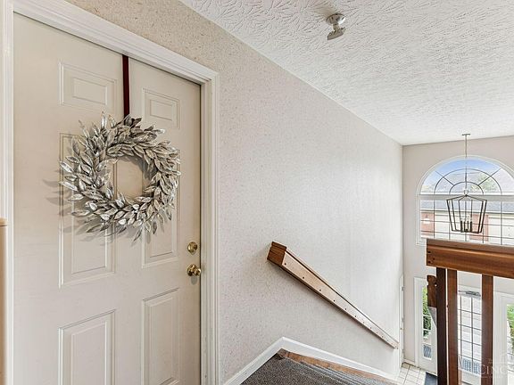 3rd image of 7325 Chatham Ct APT F
