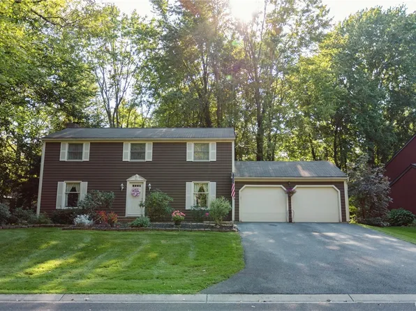 8767 Radburn Dr, Baldwinsville, NY 13027