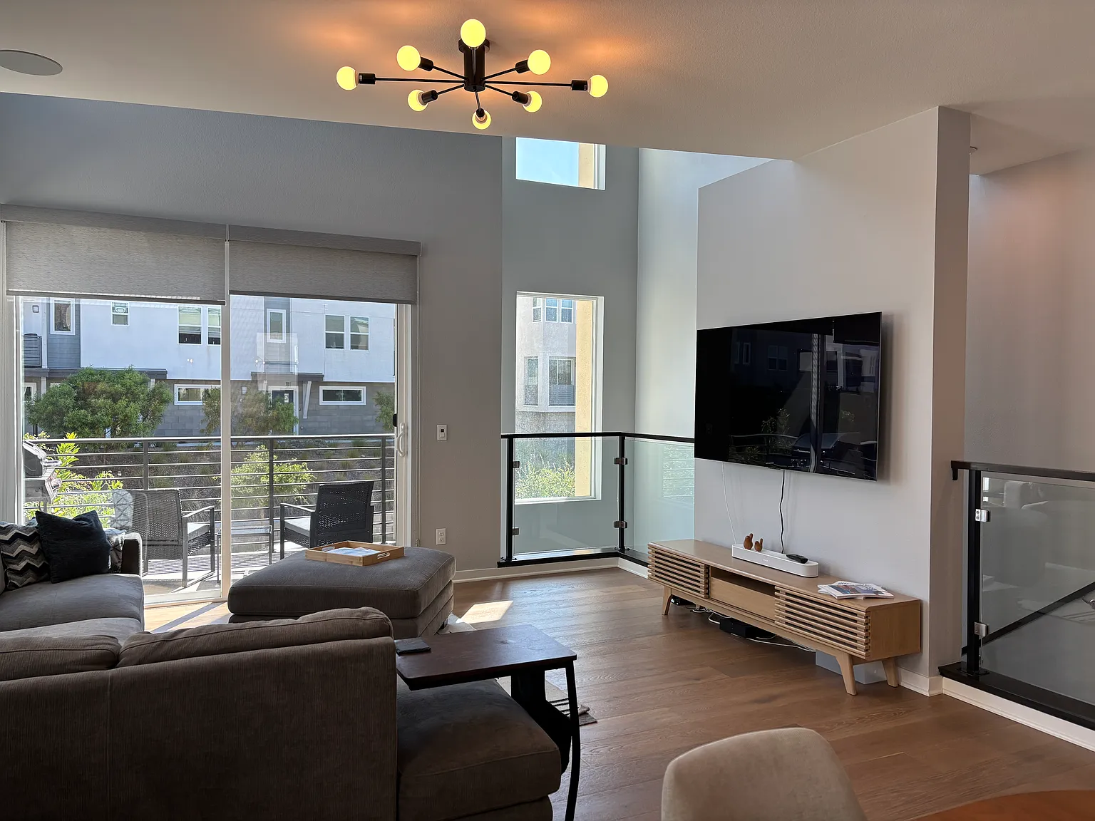 2 bed, 1686 sqft, $6,750 — Photo 4