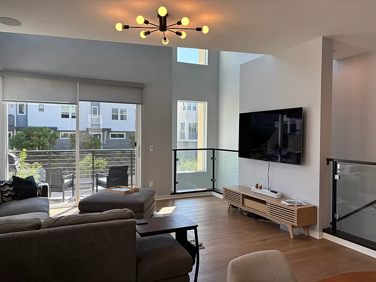 10423 Adamson Way — Photo 4