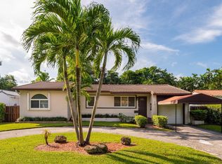 620 NE 116th St, Biscayne Park, FL 33161