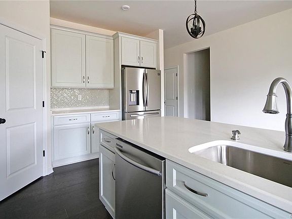 4th image of 15788 Mosaic Creek Blvd