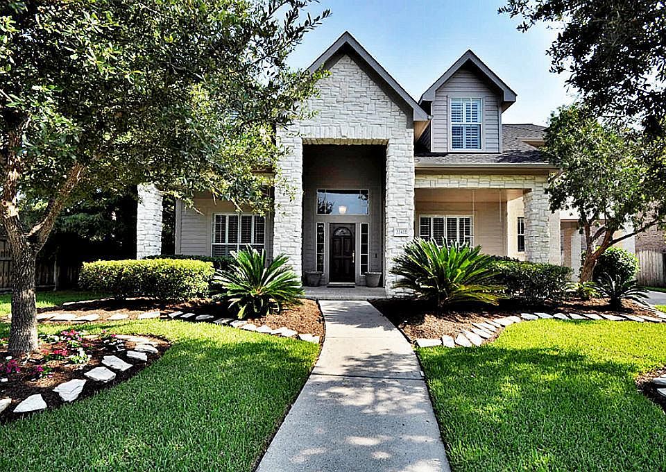 1st image of 22422 Bridgehaven Dr