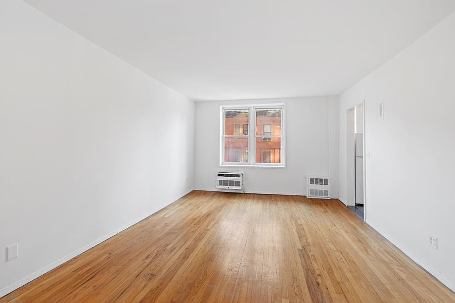 1st image of 301 E 84th St APT 4C