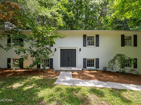 3rd image of 14 Monaco Ln