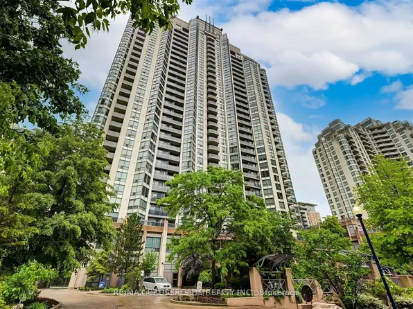 10 Northtown Way #314, Toronto, ON M2N 7L4
