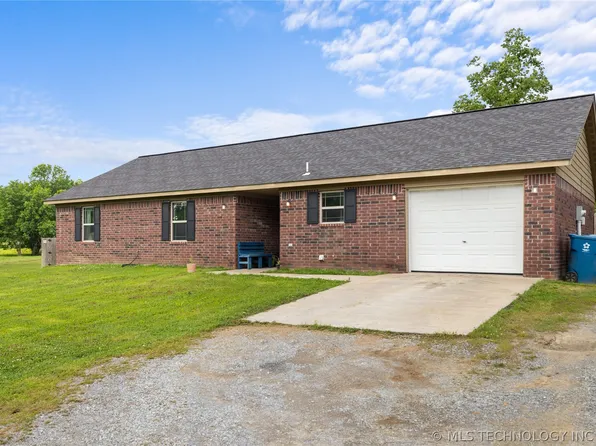 25 SE 3rd St, Krebs, OK 74554