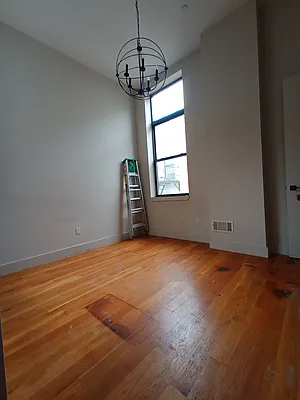 Rented by City Vista Inc | media 8