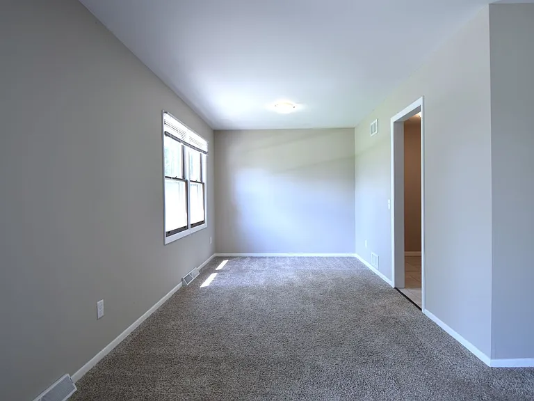 Woodland Reserve Apartments — Photo 102