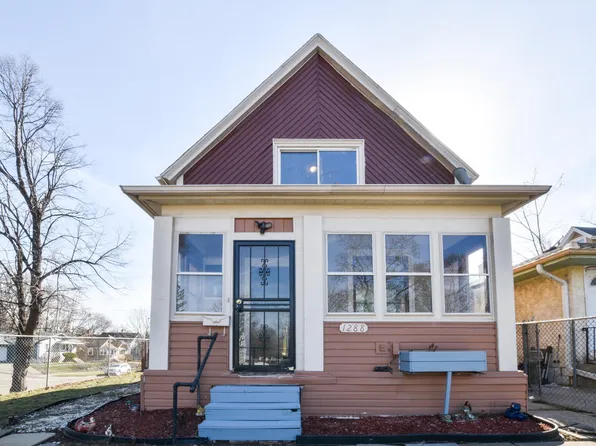 1288 Edgerton St, Saint Paul, MN 55130