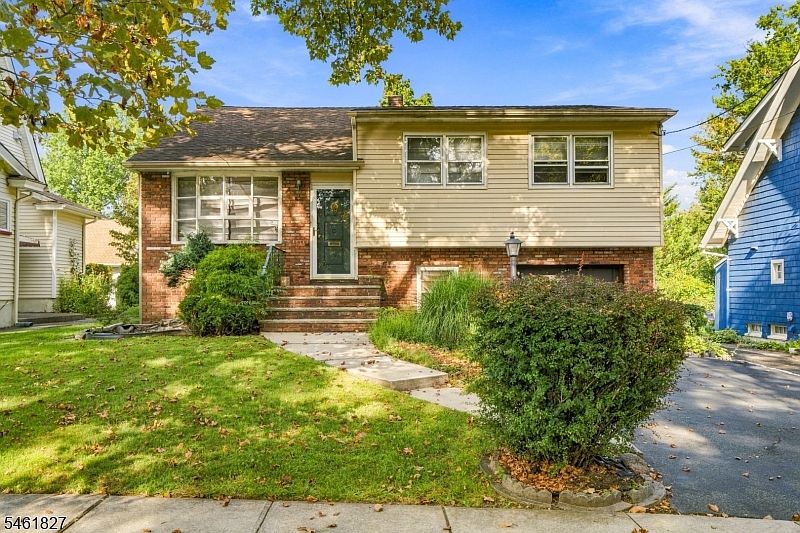 1st image of 107 Severin Ct