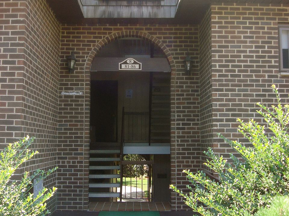 entrance to 8-1