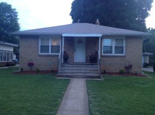 640 N 3rd St, Wood River, IL 62095