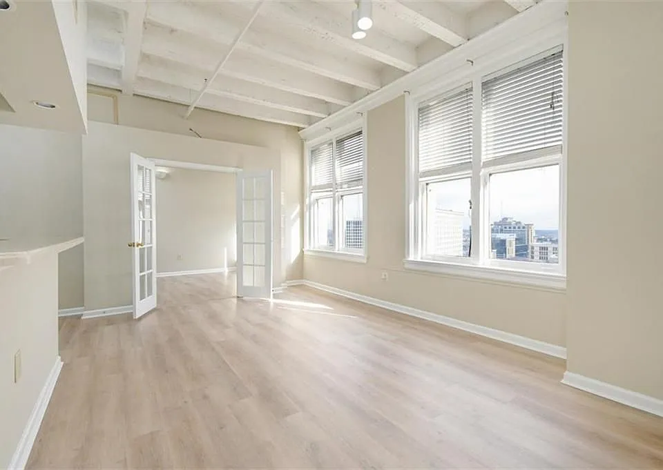 32 Peachtree St NW #1406