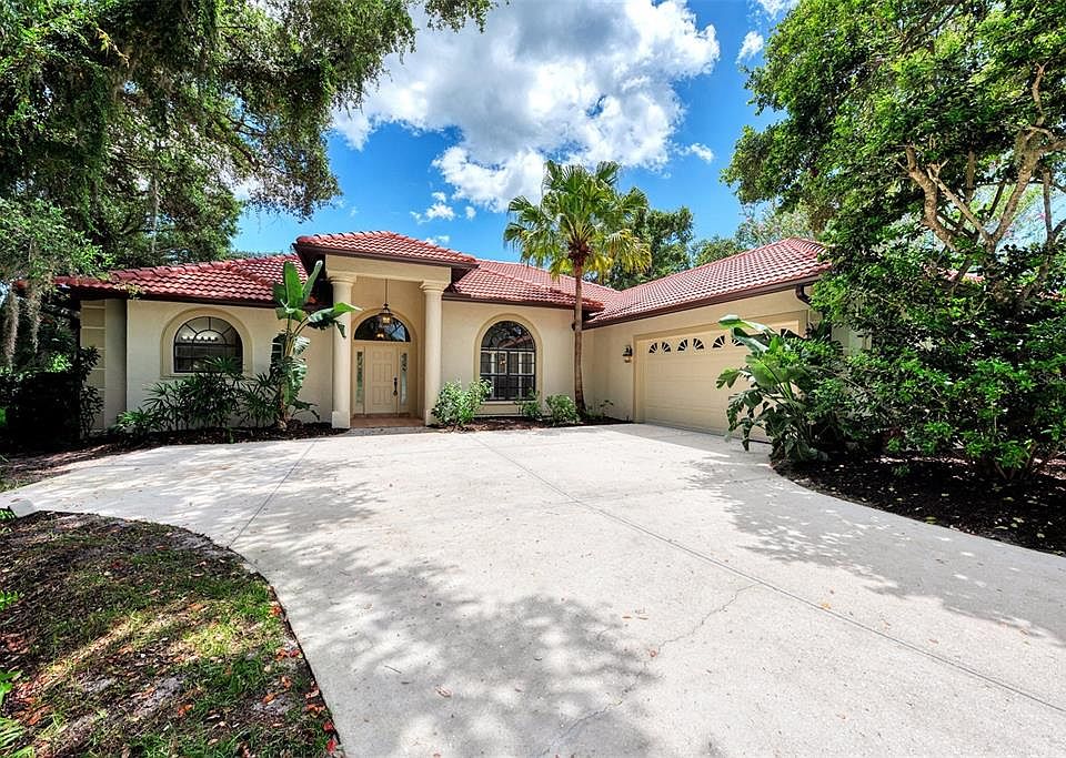 1st image of 184 Grand Oak Cir