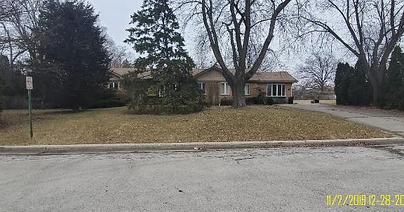 2nd image of 9219 N Ashland Ave