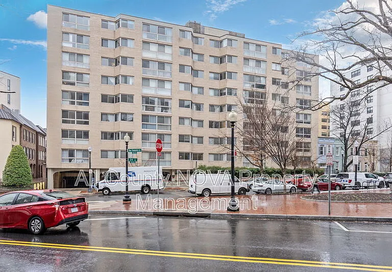 922 24th St NW #614 — Photo 2