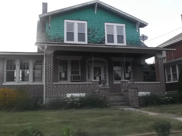 701 Pine St, Steelton, PA 17113