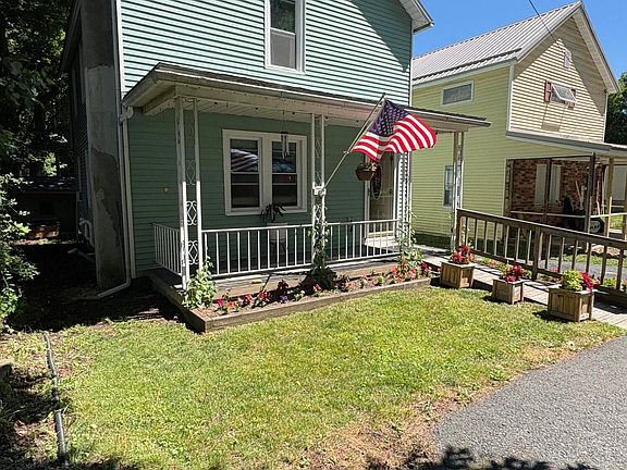 2nd image of 612 John St