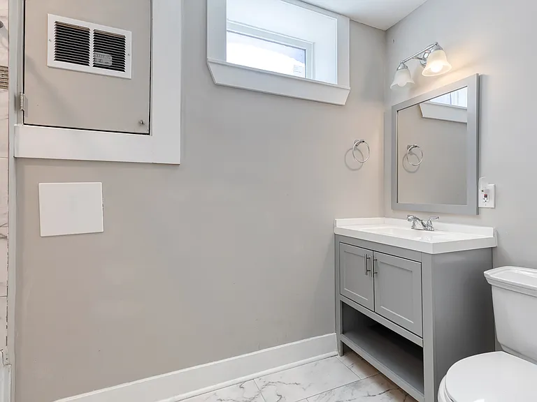 734 S Robinson St — Photo 20