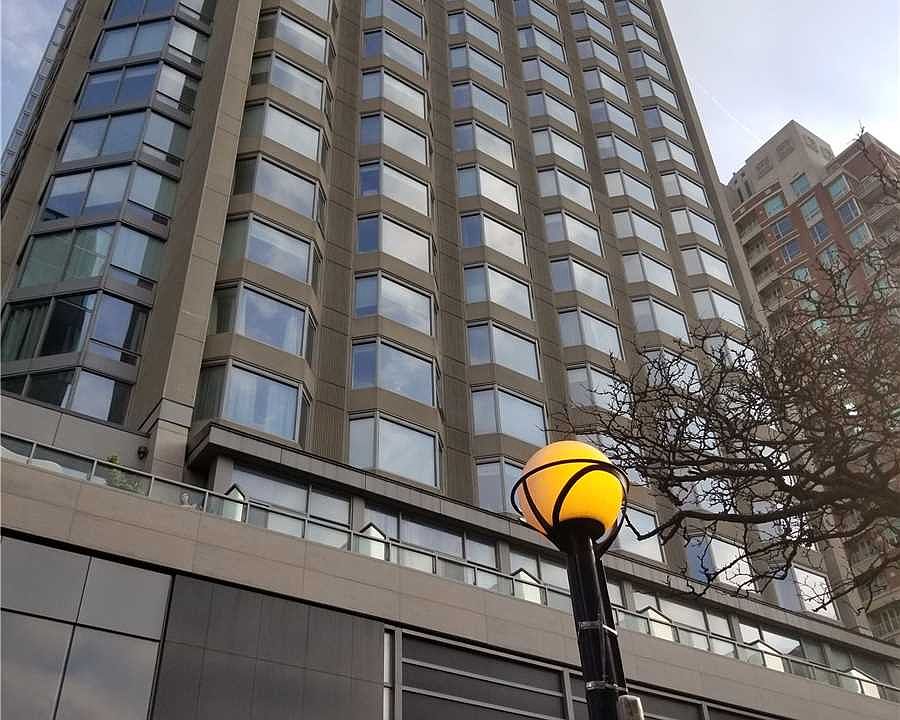 1st image of 155 Yorkville Ave #2610
