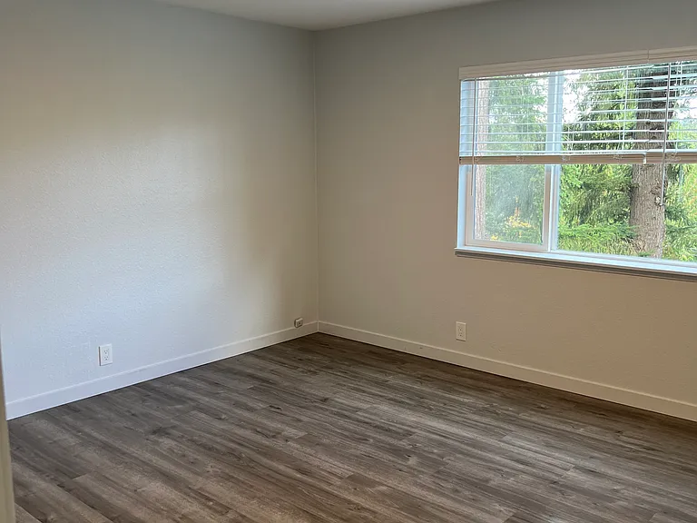 19215 15th Ave NE #103 — Photo 13