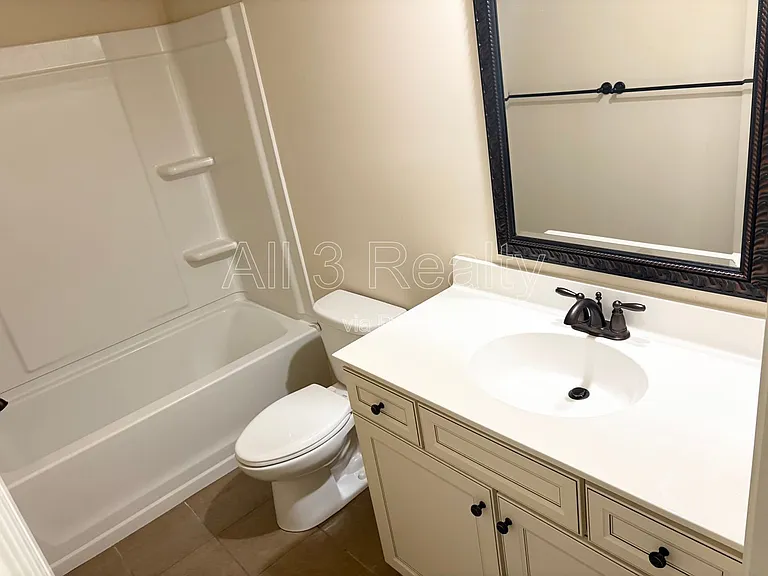 3738 Valley Spring Dr — Photo 20