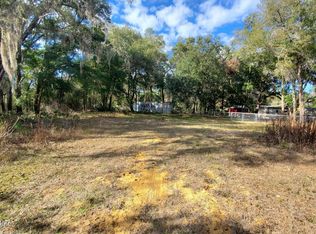 235 Hayes Dr, Interlachen, FL 32148