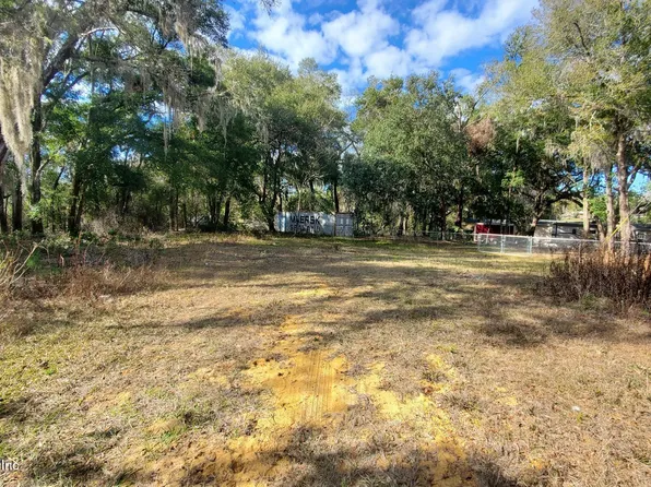 235 HAYES Drive, Interlachen, FL 32148