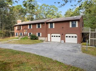 886 Weaver Hill Rd, Coventry, RI 02816