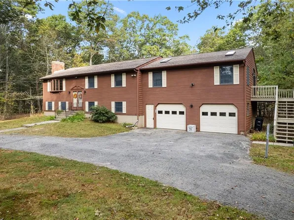 886 Weaver Hill Rd, Coventry, RI 02816