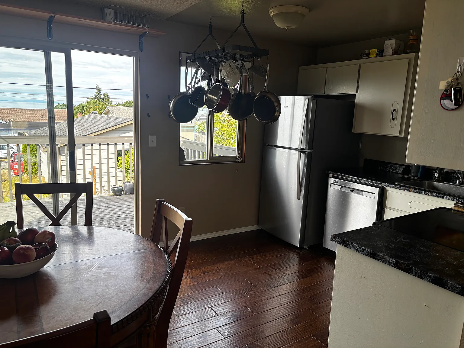 4 bed, 1536 sqft, $2,700 — Photo 2