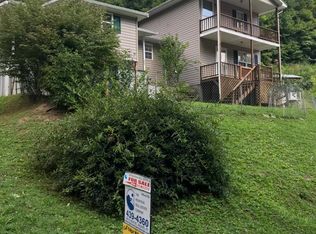 1222 Hales Branch Rd, Redfox, KY 41847