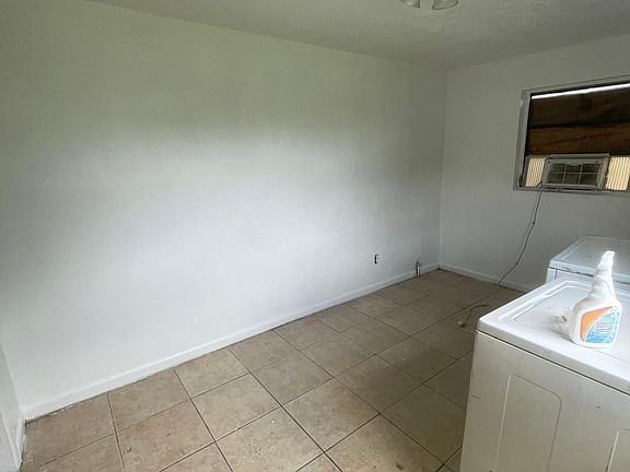 5th image of 2916 Dewey St