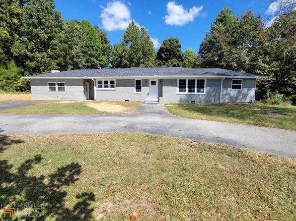 2315 Talmadge Dr, Toccoa, GA 30577