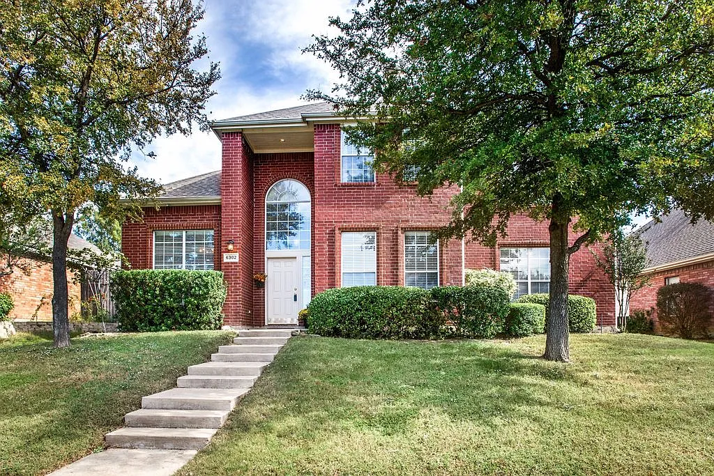 4 bed, 2988 sqft, $3,200 — Photo 2