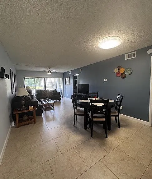 3239 Candle Ridge Dr — Photo 3