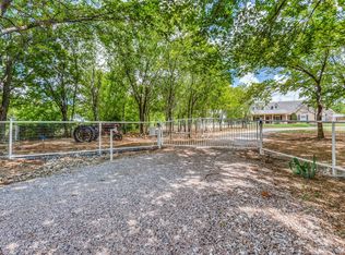 633 McConnell Rd, Gunter, TX 75058