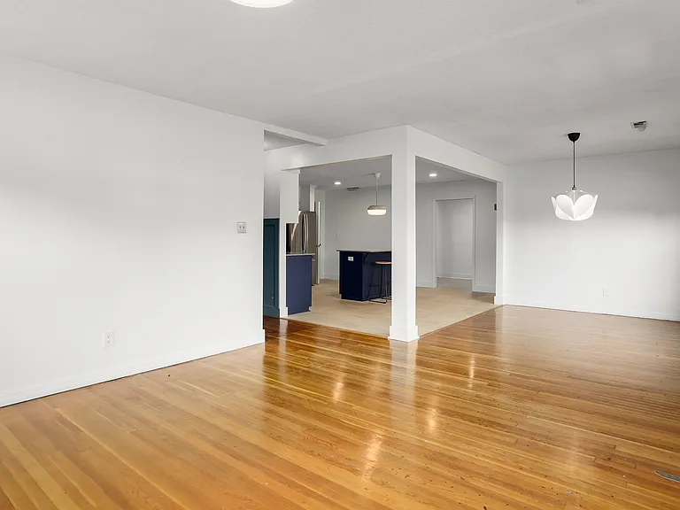314 Columbus Ave — Photo 5